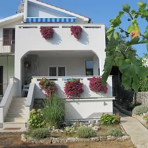 Kraljica Apartment Malinska